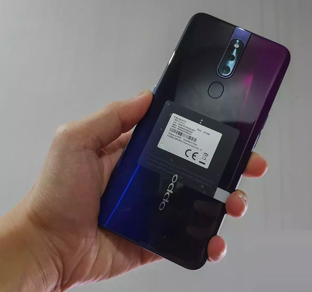 Oppo-f11-pro-back-view-mobile57 Oppo-f11-pro-back-view-mobile57