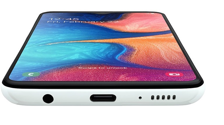 Samsung Galaxy A20e bottom view.jpg Samsung Galaxy A20e bottom view.jpg