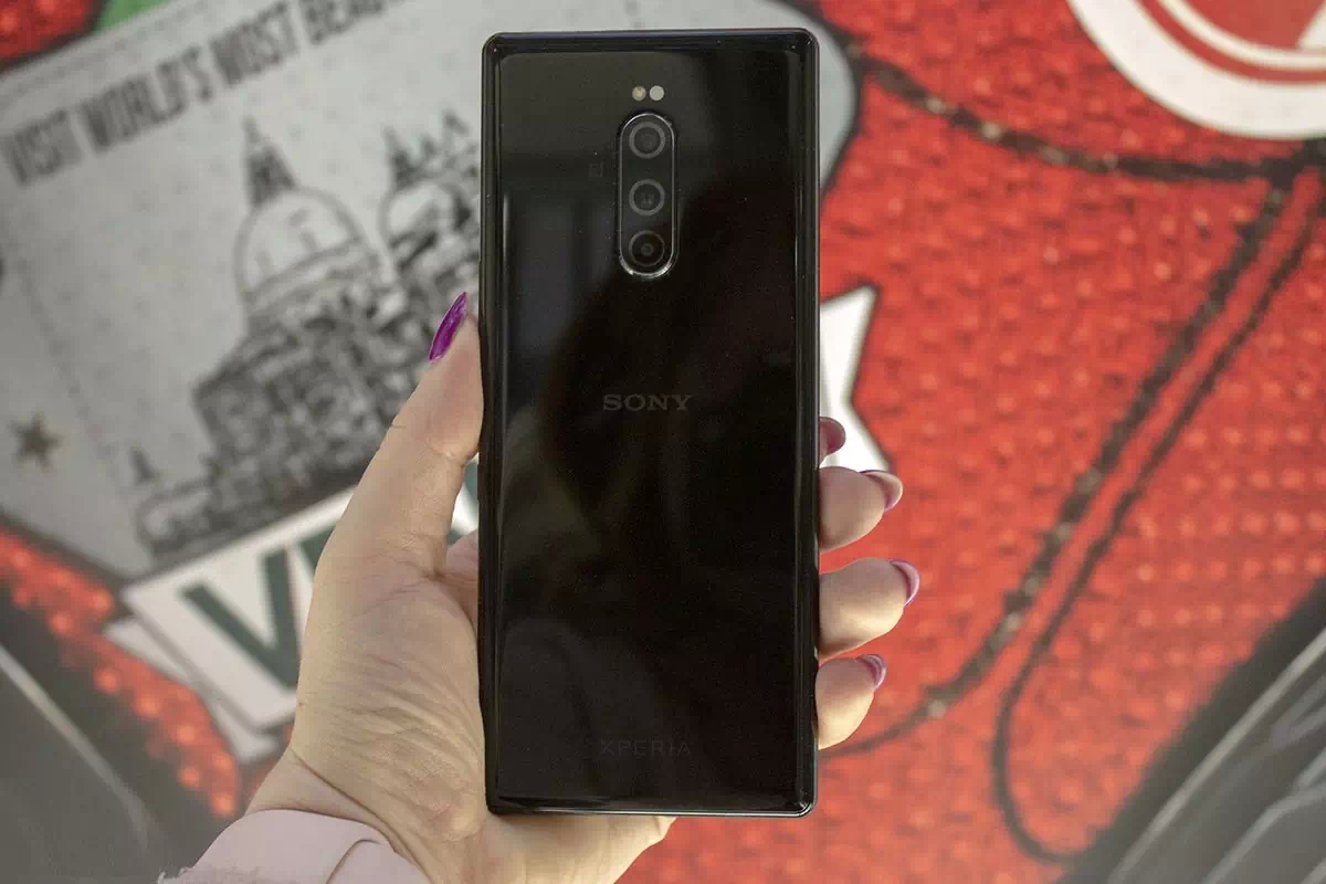 Sony-Xperia-1-back-view-mobile57 Sony-Xperia-1-back-view-mobile57